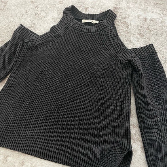 PAIGE CUT OUT SWEATER - Picture 4 of 6